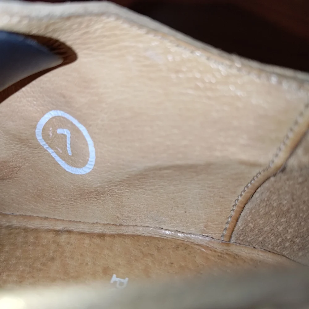 JOHN FLUEVOG Adrians : Alli 4-Buckle Mary Jane Brogue Wingtip Shoes US 7 Beige - Picture 10 of 16